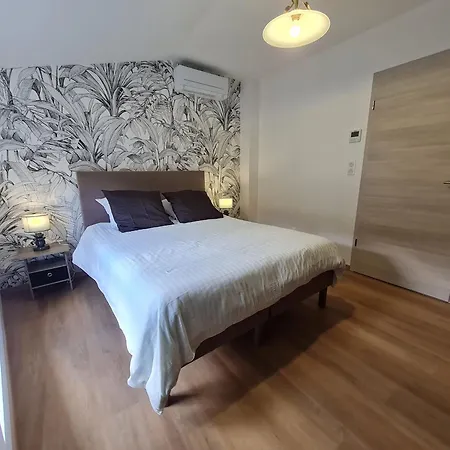 Maison Familiale A - 3 Chambres, Balcon Sur Riviere, Proche Commodites Et Activites - Fr-1-589-594