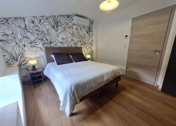 Maison Familiale A - 3 Chambres, Balcon Sur Riviere, Proche Commodites Et Activites - Fr-1-589-594